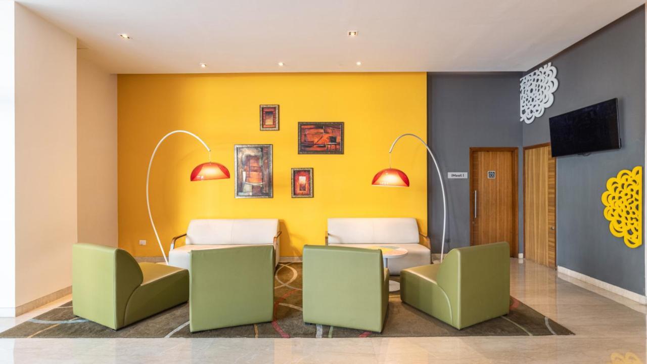 Hotel Ibis Gurgaon Golf Course Road - An Accor Brand Esterno foto