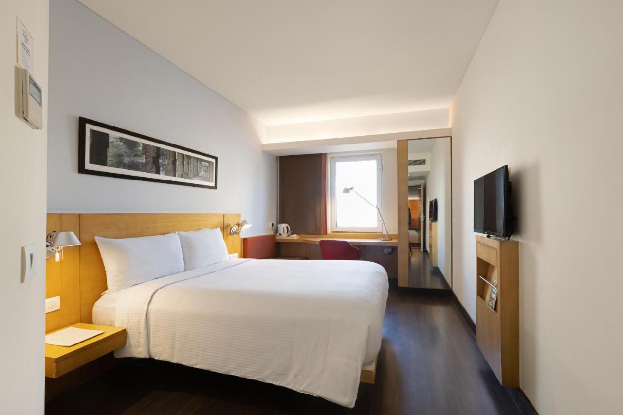 Hotel Ibis Gurgaon Golf Course Road - An Accor Brand Esterno foto