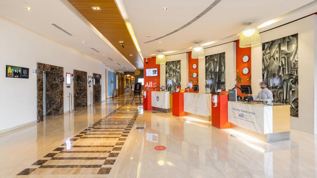 Hotel Ibis Gurgaon Golf Course Road - An Accor Brand Esterno foto
