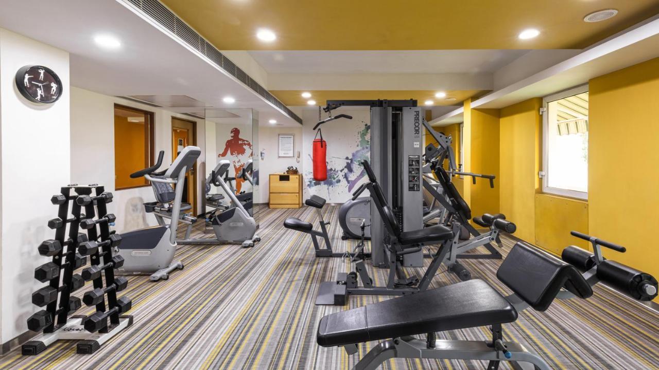 Hotel Ibis Gurgaon Golf Course Road - An Accor Brand Esterno foto