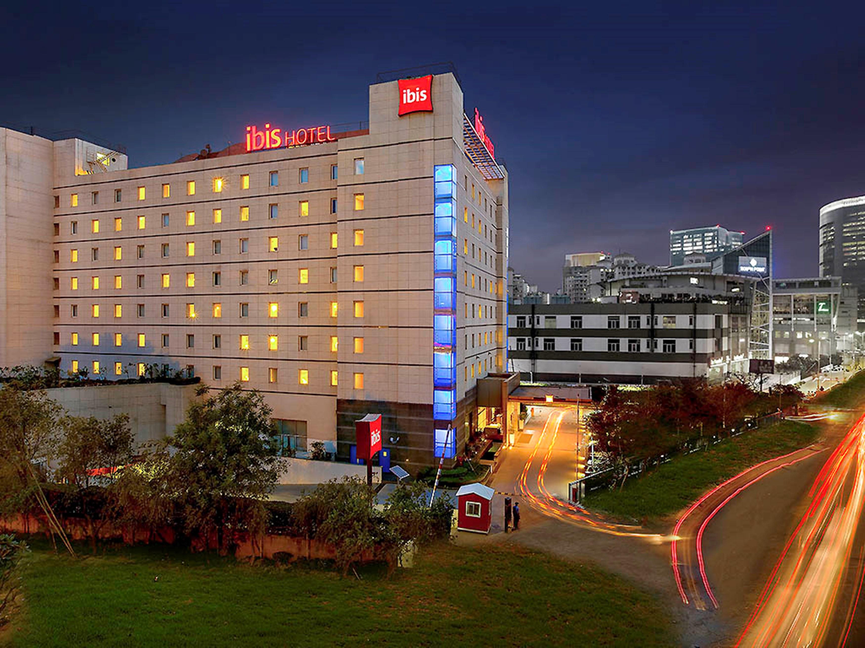 Hotel Ibis Gurgaon Golf Course Road - An Accor Brand Esterno foto