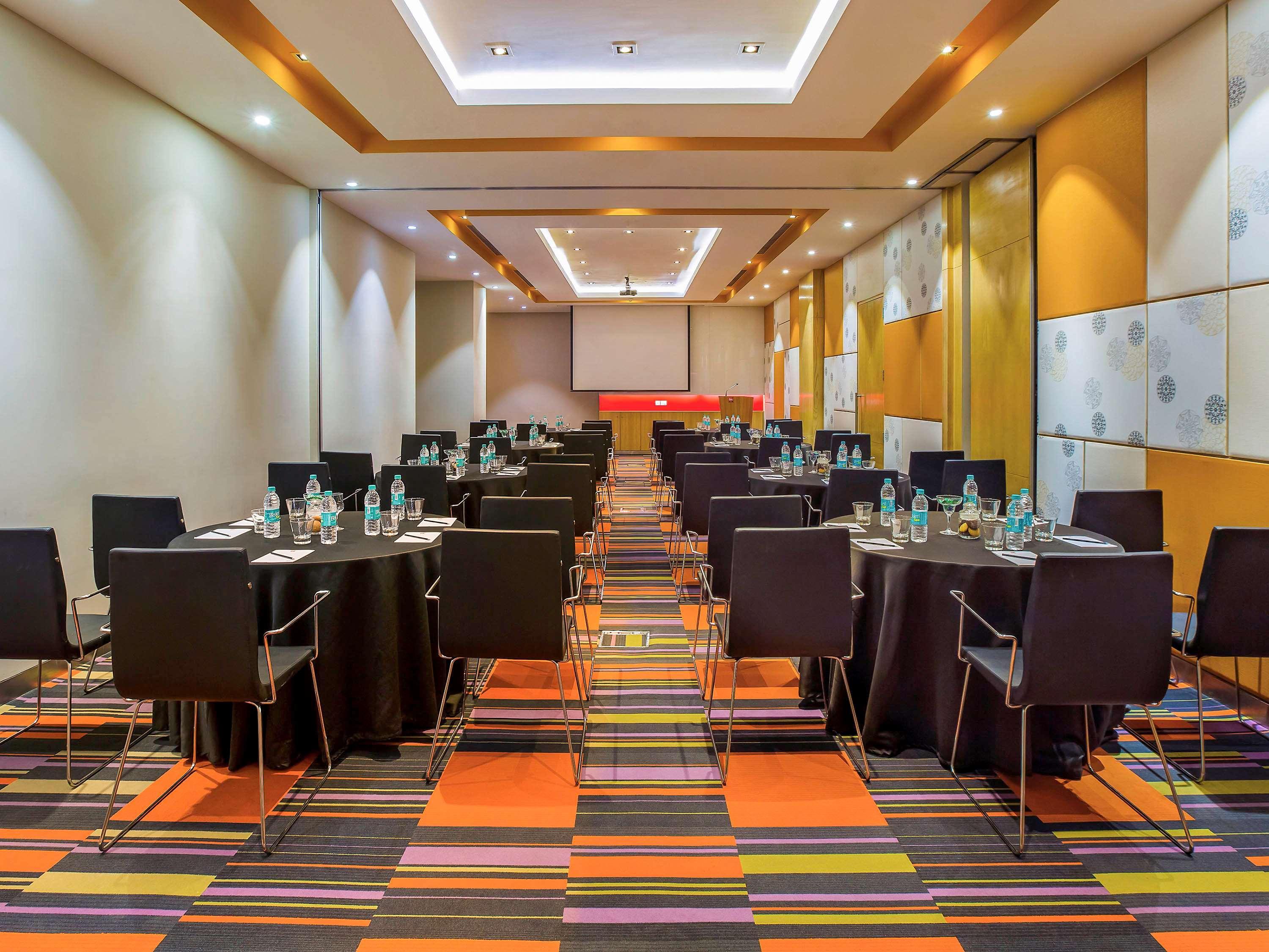 Hotel Ibis Gurgaon Golf Course Road - An Accor Brand Esterno foto