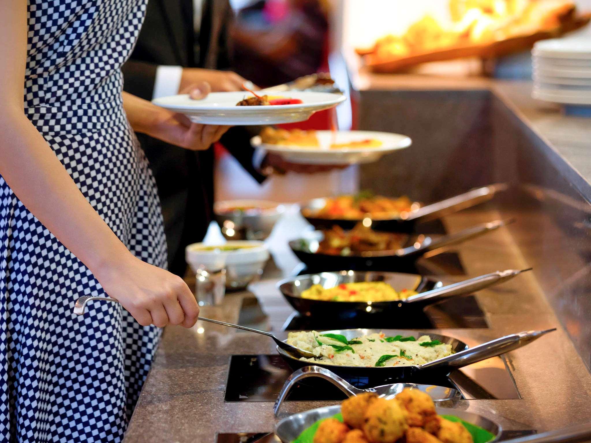 Hotel Ibis Gurgaon Golf Course Road - An Accor Brand Esterno foto