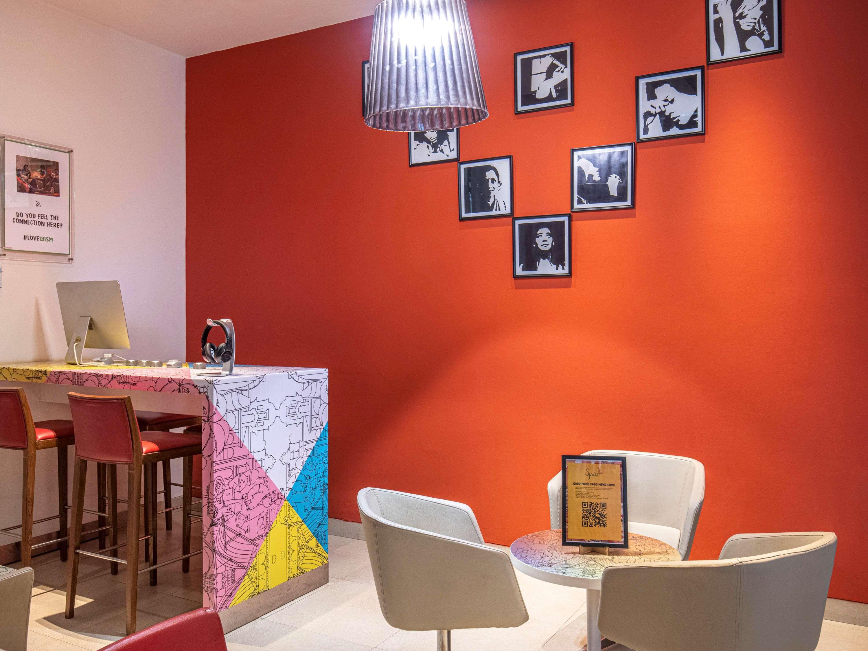 Hotel Ibis Gurgaon Golf Course Road - An Accor Brand Esterno foto